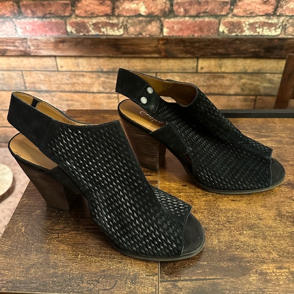 Arturo Chiang Janel High Heel size 8 M Perforated Leather Peep-toe Sandals - Picture 2 of 9